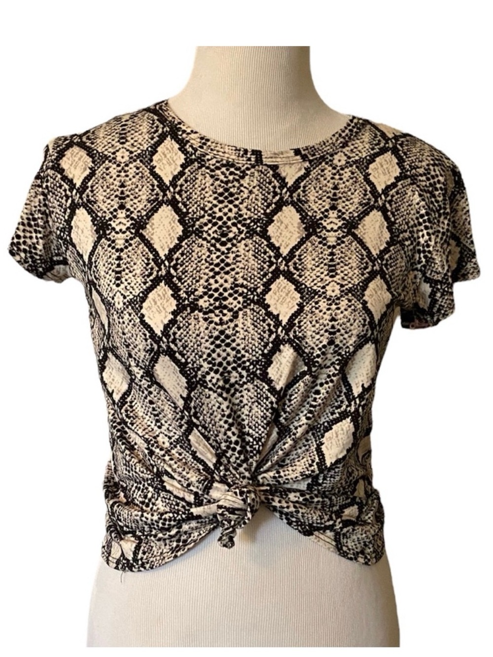 Pinc Snake-Print Knot Front Top - Beige & Black
